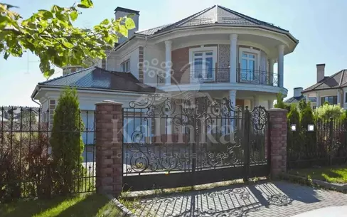 2-этажный коттедж 615 м² без отделки