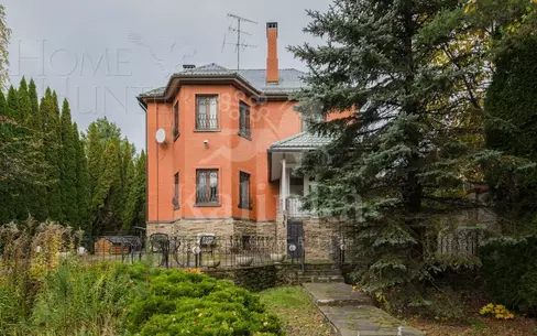 2-этажный коттедж 320 м² с отделкой