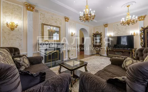 2-этажный коттедж 400 м² с отделкой