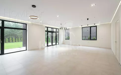 2-этажный коттедж 484.1 м² с отделкой