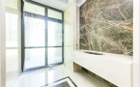2-этажный коттедж 1 350 м² без отделки