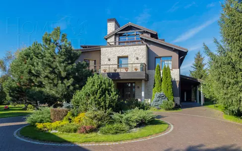 3-этажный коттедж 700 м² с отделкой