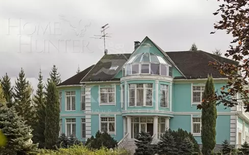 2-этажный коттедж 890 м² с отделкой