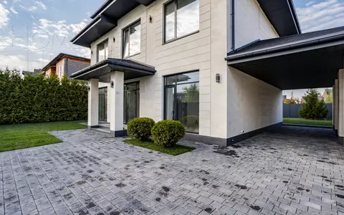2-этажный коттедж 250 м² без отделки