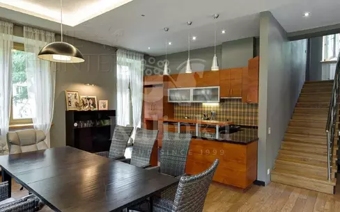 2-этажный коттедж 450 м² с отделкой