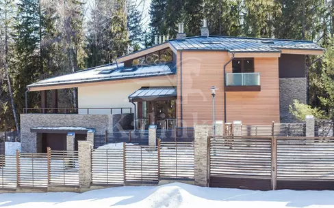 2-этажный коттедж 760 м² без отделки