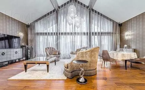 2-этажный коттедж 720 м² с отделкой