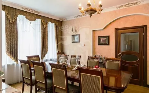 2-этажный коттедж 1 107 м² с отделкой