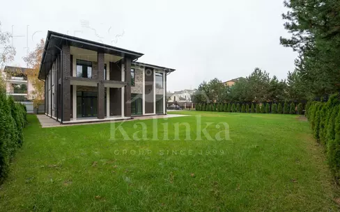 2-этажный коттедж 484.1 м² с отделкой