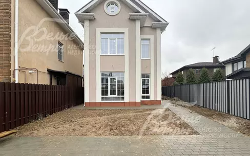 3-этажный коттедж 148 м² с отделкой