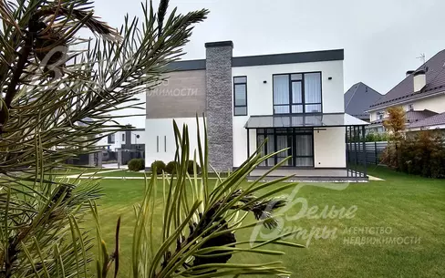 2-этажный коттедж 440 м² с отделкой