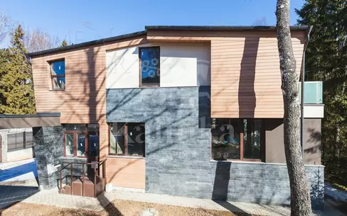 2-этажный коттедж 550 м² без отделки