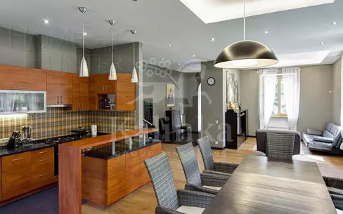 2-этажный коттедж 450 м² с отделкой