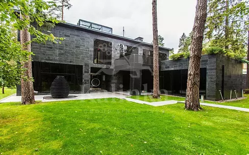 2-этажный коттедж 580 м² с отделкой