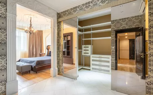 4-КОМН. КВАРТИРА С ОТДЕЛКОЙ 165 М² НА 8 ЭТАЖЕ