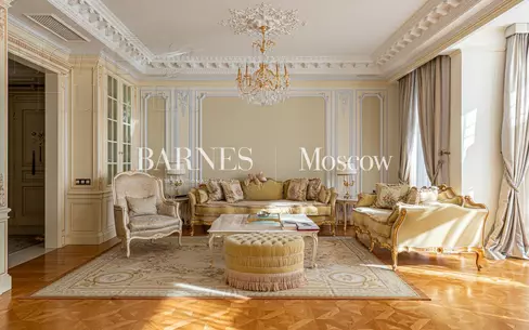 4-КОМН. КВАРТИРА С ОТДЕЛКОЙ 190 М² НА 3 ЭТАЖЕ