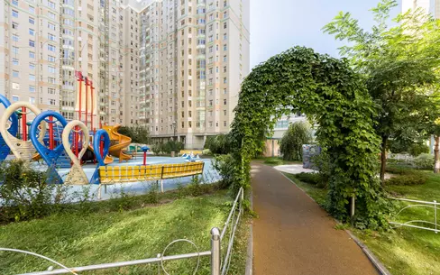 4-КОМН. КВАРТИРА С ОТДЕЛКОЙ 140 М² НА 11 ЭТАЖЕ