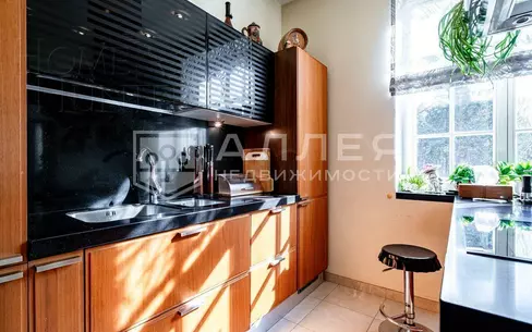2-этажный коттедж 617.5 м² с отделкой