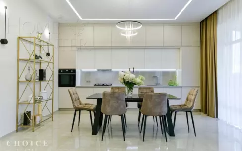 2-этажный коттедж 240 м² с отделкой