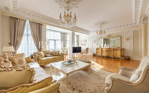 4-КОМН. КВАРТИРА С ОТДЕЛКОЙ 190 М² НА 3 ЭТАЖЕ