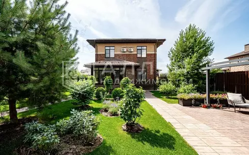 2-этажный коттедж 360 м² с отделкой