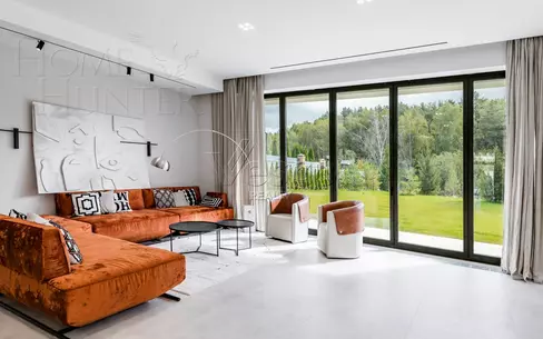 2-этажный коттедж 348 м² с отделкой