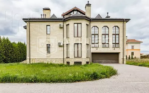 3-этажный коттедж 615 м² с отделкой