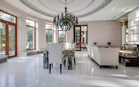2-этажный коттедж 1 200 м² с отделкой