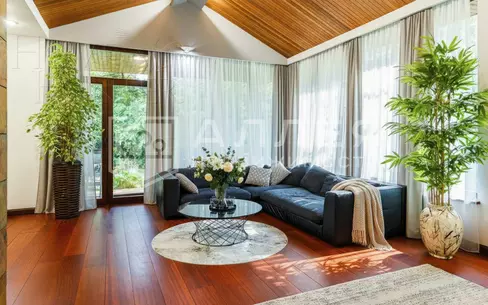 2-этажный коттедж 450 м² с отделкой