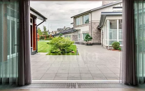 2-этажный коттедж 1 700 м² без отделки