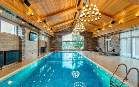 2-этажный коттедж 1 700 м² без отделки