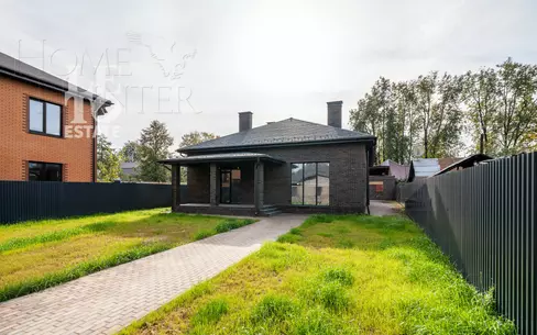 1-этажный коттедж 306.1 м² без отделки