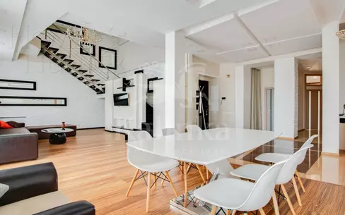 6-комн. кв., 350 м², 7/7 этаж