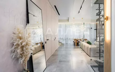 3-этажный таунхаус 240 м² с отделкой