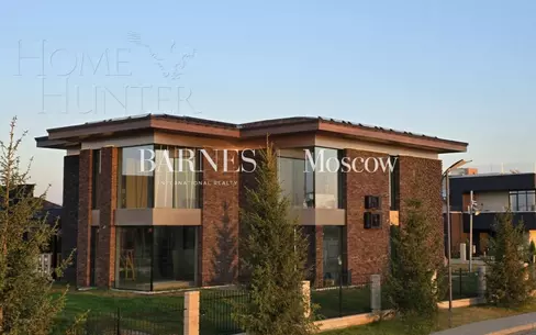 2-этажный коттедж 389 м² с отделкой