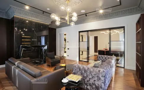 2-этажный коттедж 702 м² с отделкой