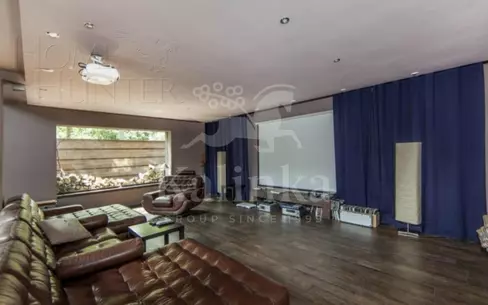 4-этажный коттедж 750 м² с отделкой