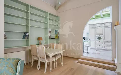 КОТТЕДЖ 244 м² с отделкой