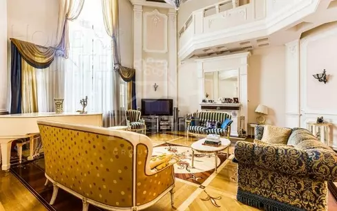3-этажный коттедж 560 м² с отделкой