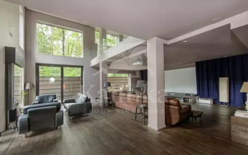 4-этажный коттедж 750 м² с отделкой