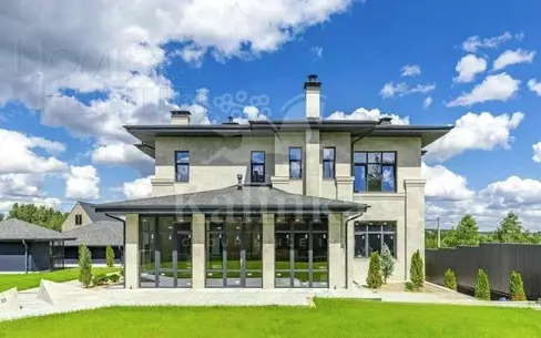 2-этажный коттедж 460 м² без отделки