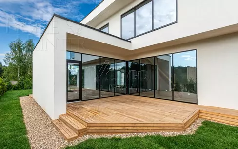 КОТТЕДЖ 326 м² без отделки