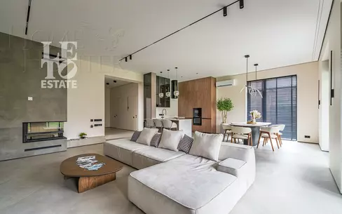 2-этажный коттедж 300 м² с отделкой