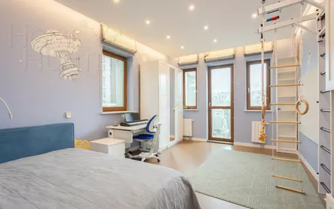 4-КОМН. КВАРТИРА С ОТДЕЛКОЙ 142 М² НА 3 ЭТАЖЕ
