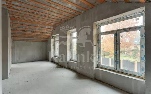 2-этажный коттедж 300 м² без отделки