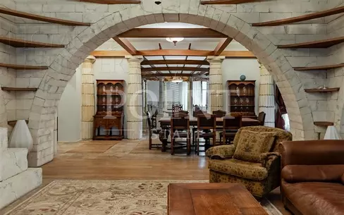 2-этажный коттедж 720 м² с отделкой