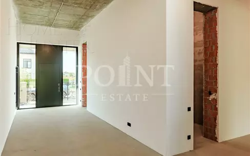 2-этажный коттедж 1 200 м² без отделки