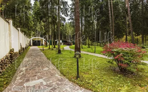 2-этажный коттедж 850 м² с отделкой