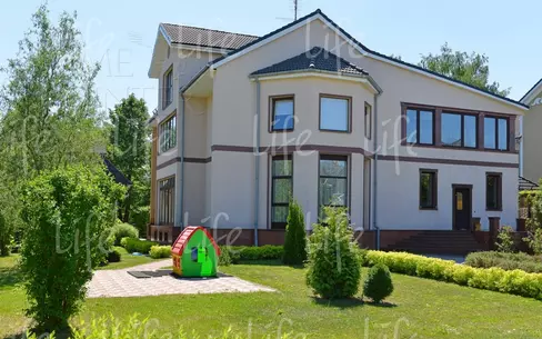 2-этажный коттедж 600 м² с отделкой