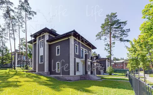 2-этажный коттедж 432.9 м² без отделки